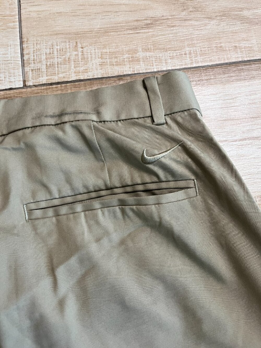 Mens Nike Dri-Fit Tan Khaki Pants - 30x36 - Picture 9 of 11